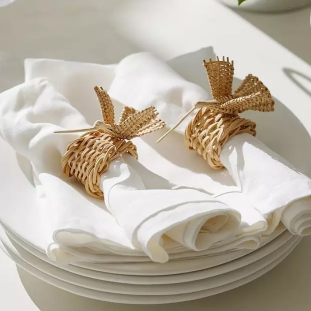 NWT! Set of 4 Serena & Lily Salento Linen Napkins in White - Picture 4 of 5